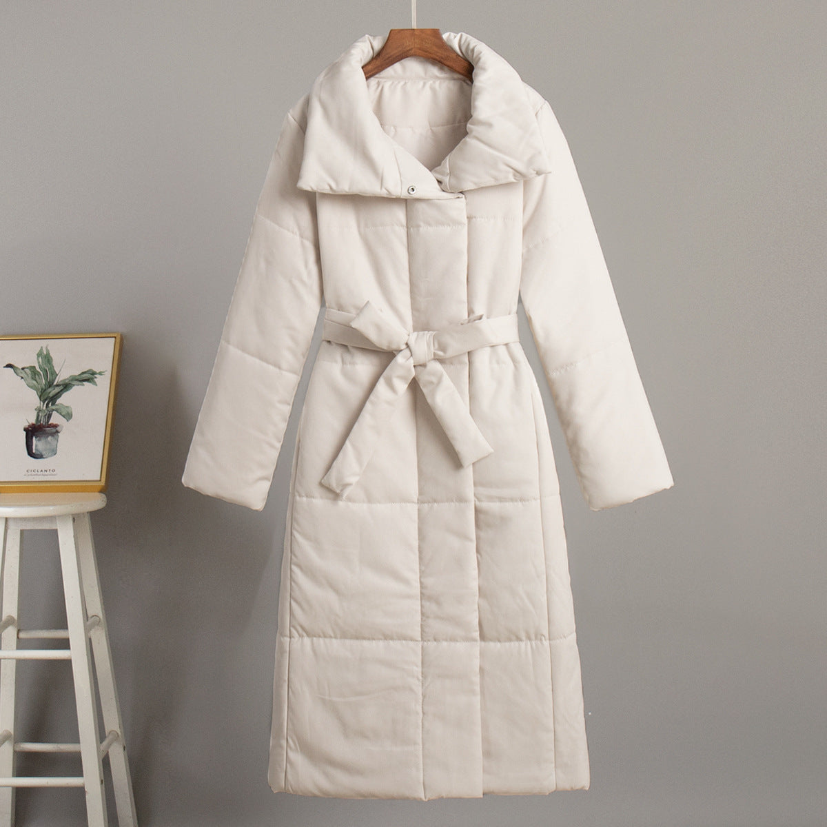 Long Coat with Wide Collar – Warm Winter, Belt and Pockets – Elegance &amp; Comfort